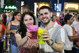 Primavera a puro festejo con patio cervecero, shows en vivo y comparsas